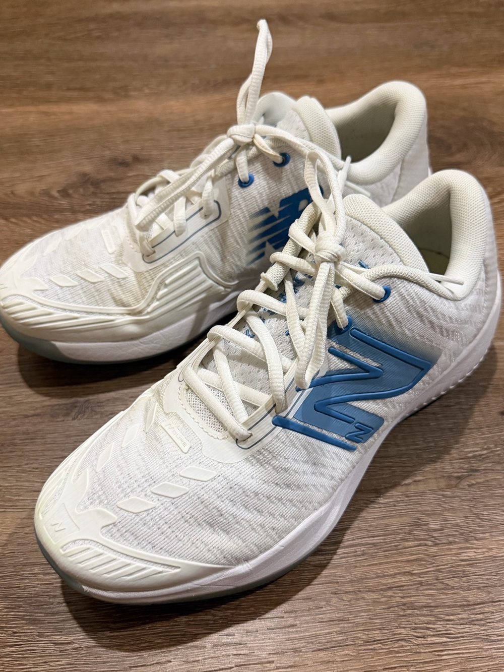 New Balance FuelCell 996v5 Tennis Pickleball Court Shoes Women’s 9.5 White Blue